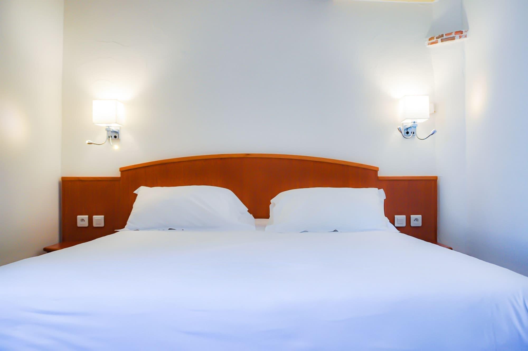Hotel Posta Vecchia Бастия Экстерьер фото