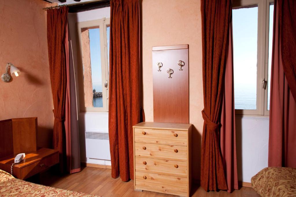 Hotel Posta Vecchia Бастия Экстерьер фото