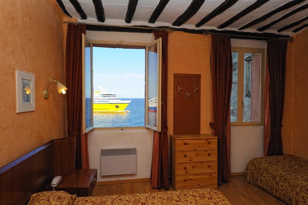 Hotel Posta Vecchia Бастия Экстерьер фото